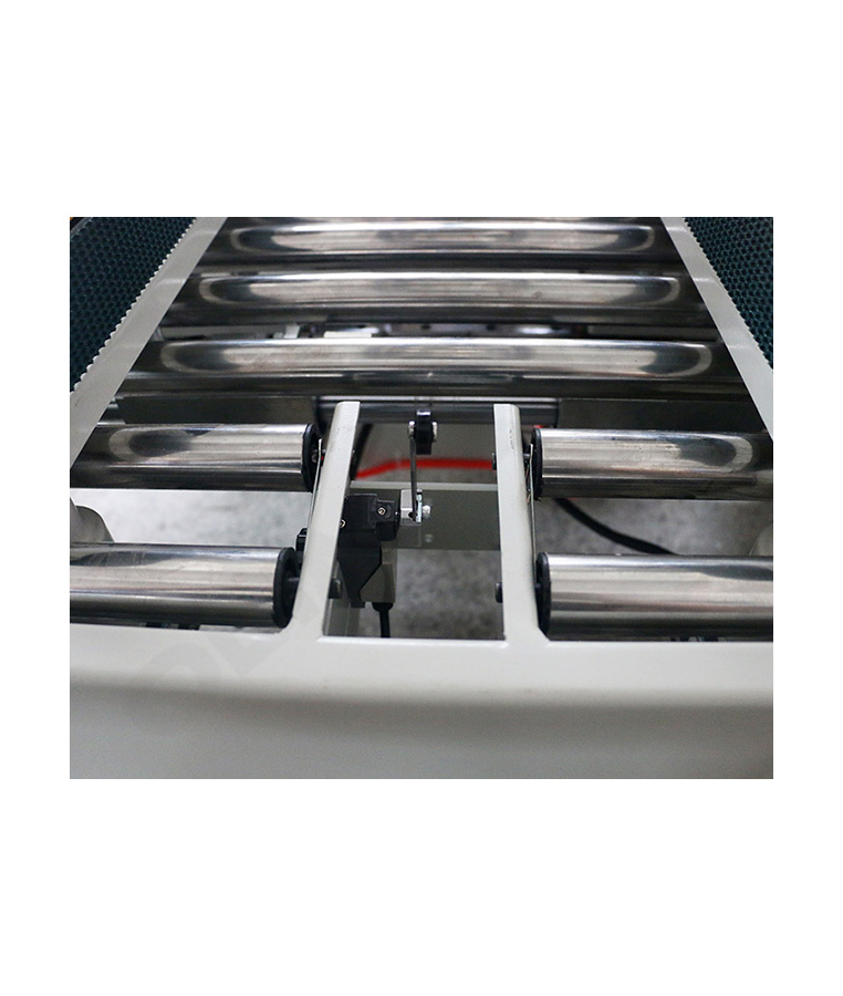 OLİMPACK FULL OTOMATİK KAPAK KAPAMA  KARIŞIK BANTLAMA KOLİ BANTLAMA MAKİNESİ - 4
